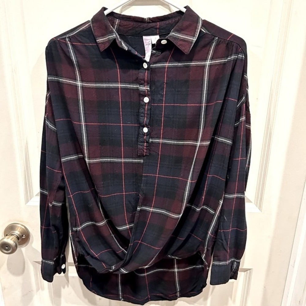 Alya‎ Plaid Button Down Shirt Women Small Navy Burgundy Red Long Sleeve Rayon